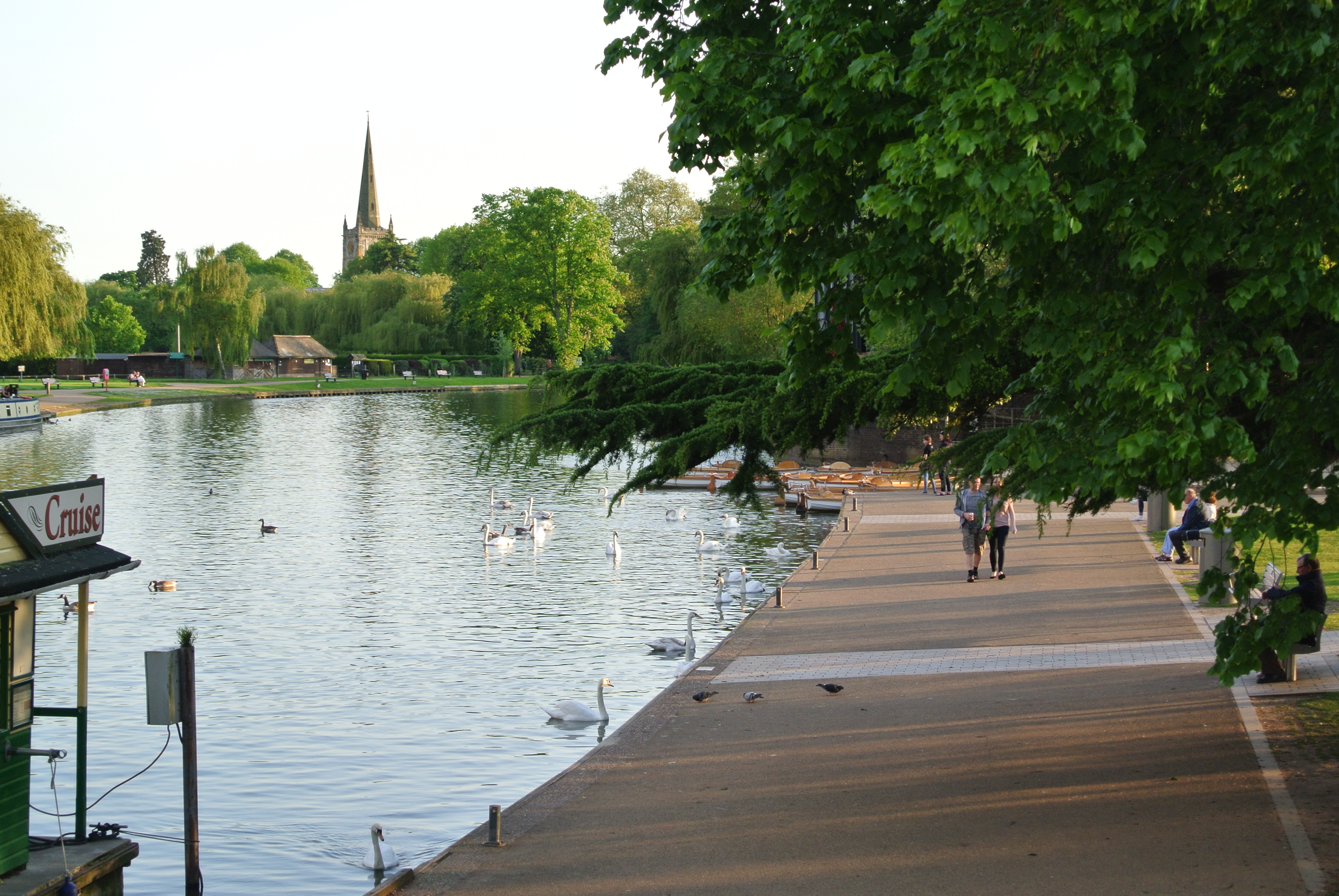 Stratford Upon Avon Riverside from Study Work Travel Blog