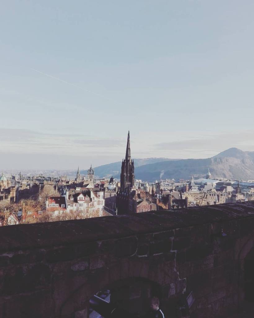 Edinburgh castle travel guide